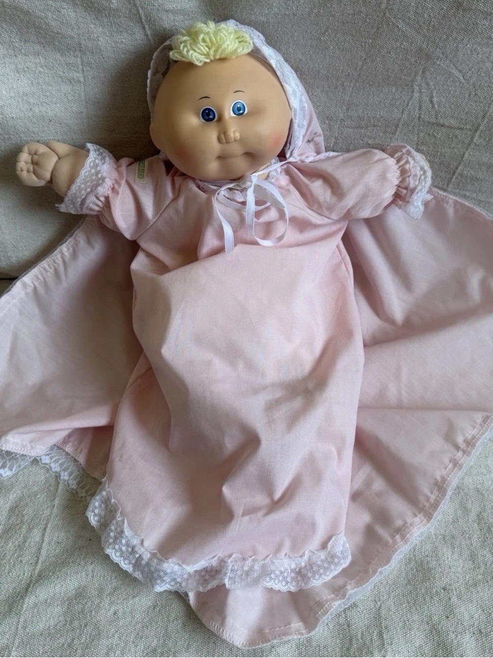 Vintage 1982 Cabbage Patch Baby Doll Preemie Pink Nightgown Bonnet Blue Eyes
